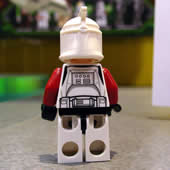 75021 Republic Gunship - Clone Trooper Captain 75021 Republic Gunship - FBTB Tous droits réservés