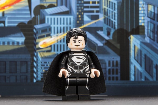 San Diego Comic Con 2013 Exclusive Minifig - Superman (Black Suit) San Diego Comic Con 2013 Exclusive Minifig - Superman (Black Suit)