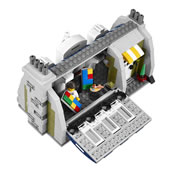 LEGO Creator Expert 10243 Parisian Restaurant LEGO Creator Expert 10243 Parisian Restaurant
