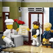 LEGO Creator Expert 10243 Parisian Restaurant LEGO Creator Expert 10243 Parisian Restaurant