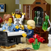 LEGO Creator Expert 10243 Parisian Restaurant LEGO Creator Expert 10243 Parisian Restaurant