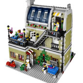LEGO Creator Expert 10243 Parisian Restaurant LEGO Creator Expert 10243 Parisian Restaurant