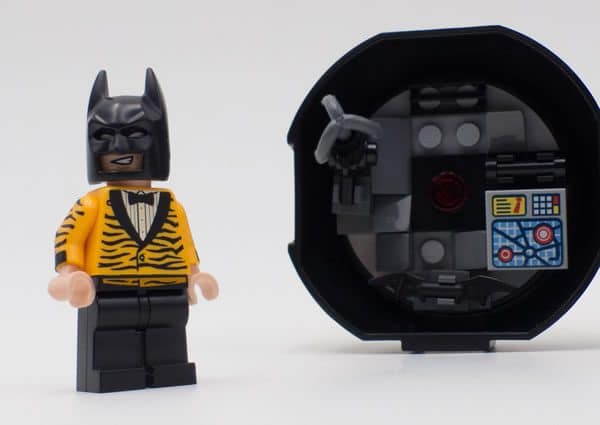 5004929 The LEGO Batman Movie Cave Pod