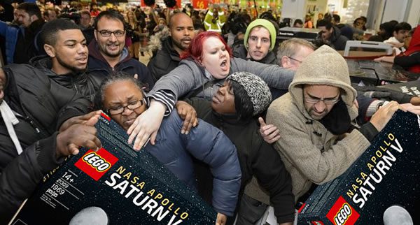 Give me a LEGO box ! I want my LEGO box ! Give me a LEGO box ! I want my LEGO box !