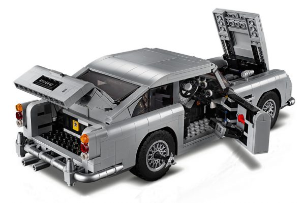 LEGO Creator Expert 10262 James Bond Aston Martin DB5 LEGO Creator Expert 10262 James Bond Aston Martin DB5