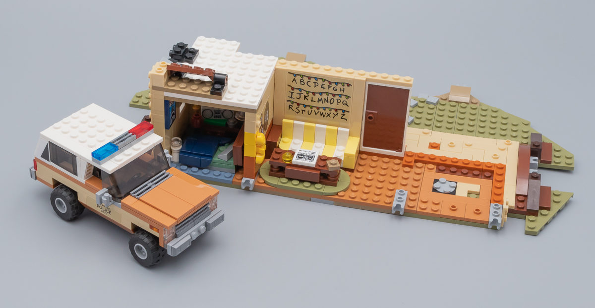 Lego Stranger Things Hopper's Car