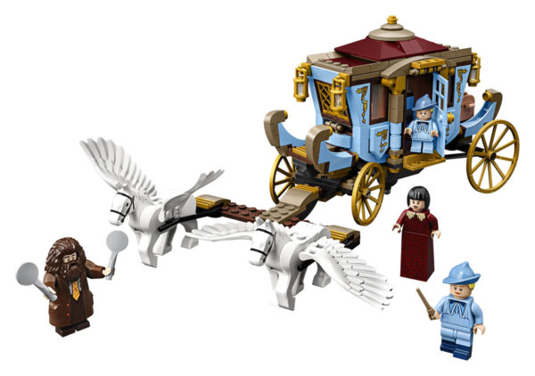 75958 Beauxbatons’ Carriage: Arrival at Hogwarts