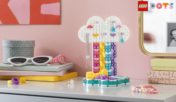 LEGO DOTS : les visuels officiels de la nouvelle gamme lifestyle 2020 LEGO DOTS : les visuels officiels de la nouvelle gamme lifestyle 2020
