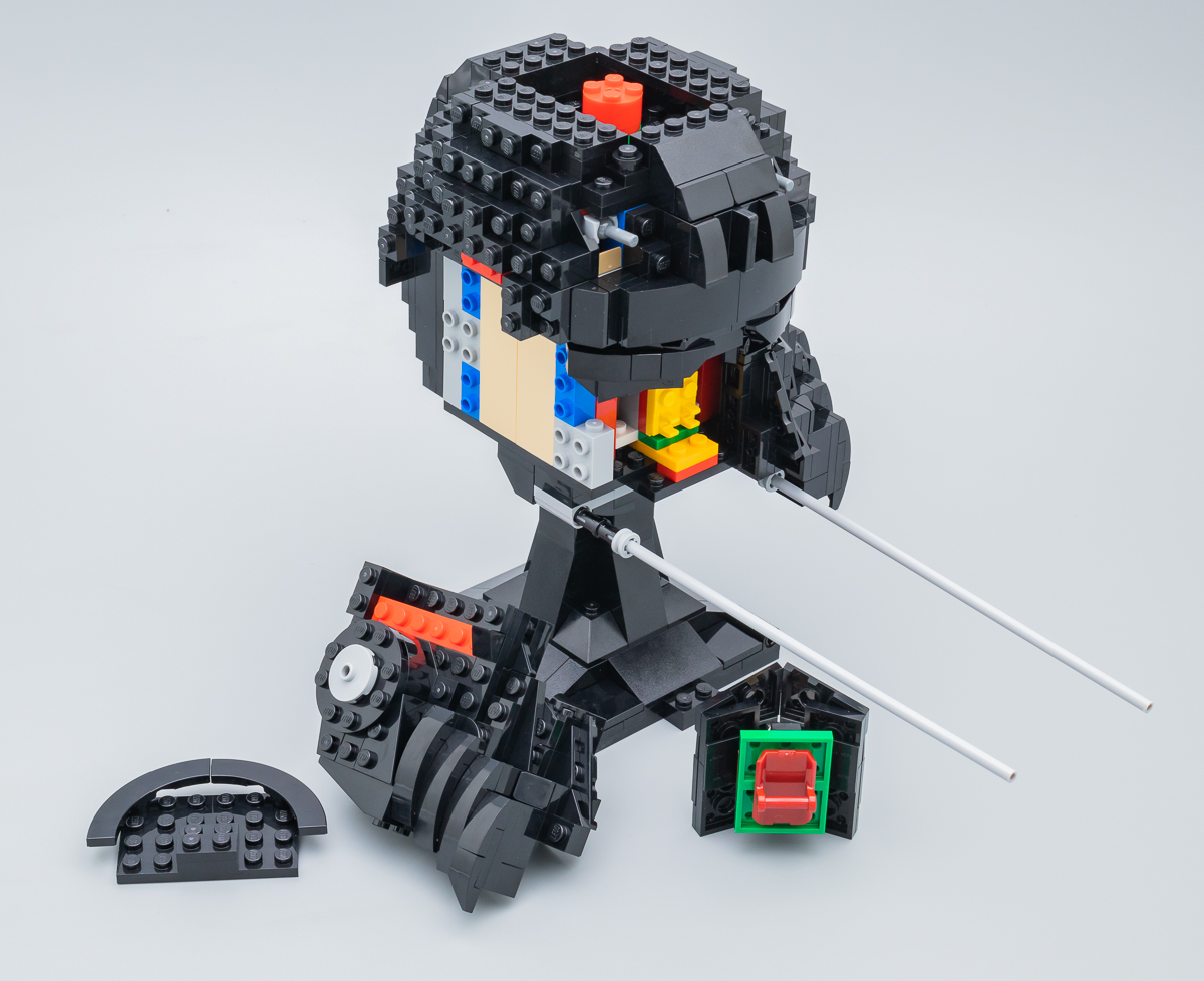 REVIEW LEGO Star Wars 75274 TIE Fighter Pilot Helmet - HelloBricks