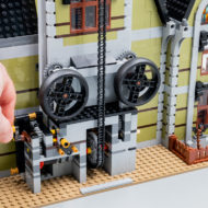 Колекцијата LEGO Fairground 10273 Haunted House
