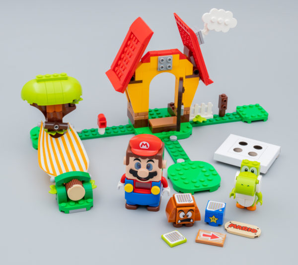 71367 Mario’s House & Yoshi Expansion Set