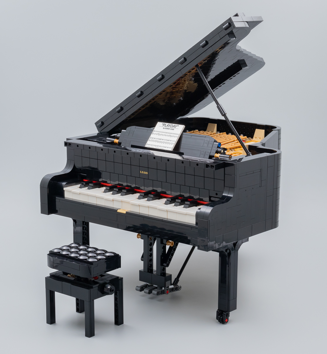 ▻ Rapidamente testato: LEGO Ideas 21323 Pianoforte a coda - HOTH BRICKS