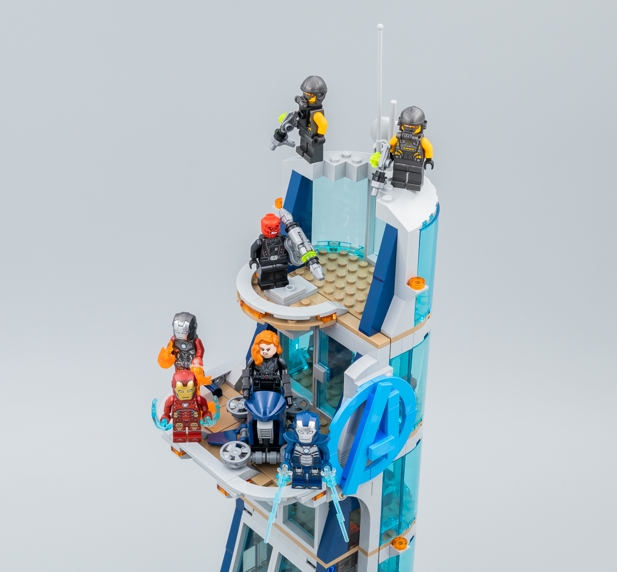▻ Review: LEGO Marvel 76166 Avengers Tower Battle - HOTH BRICKS