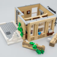 LEGO Modular Buildings Collection 10278 Police Station