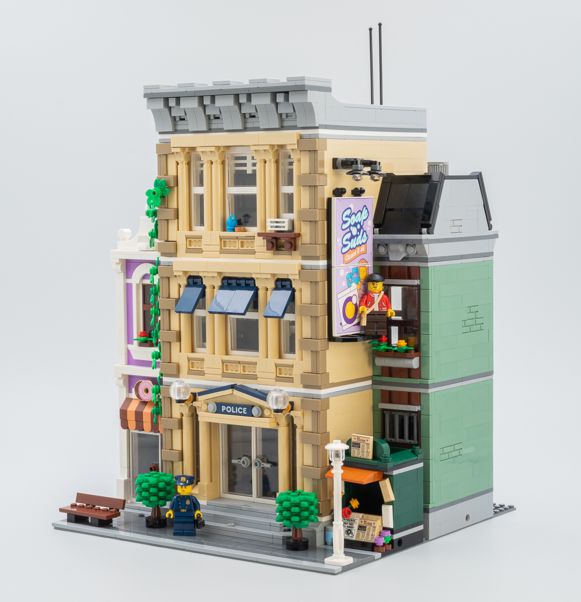 Lego City : Le commissariat de police - Jeux et jouets LEGO ® - Avenue des  Jeux