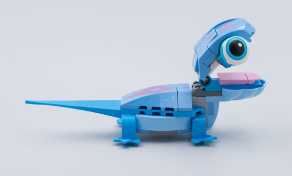 LEGO Disney 43186 Bruni Karakter yang Dapat Dibangun Salamander