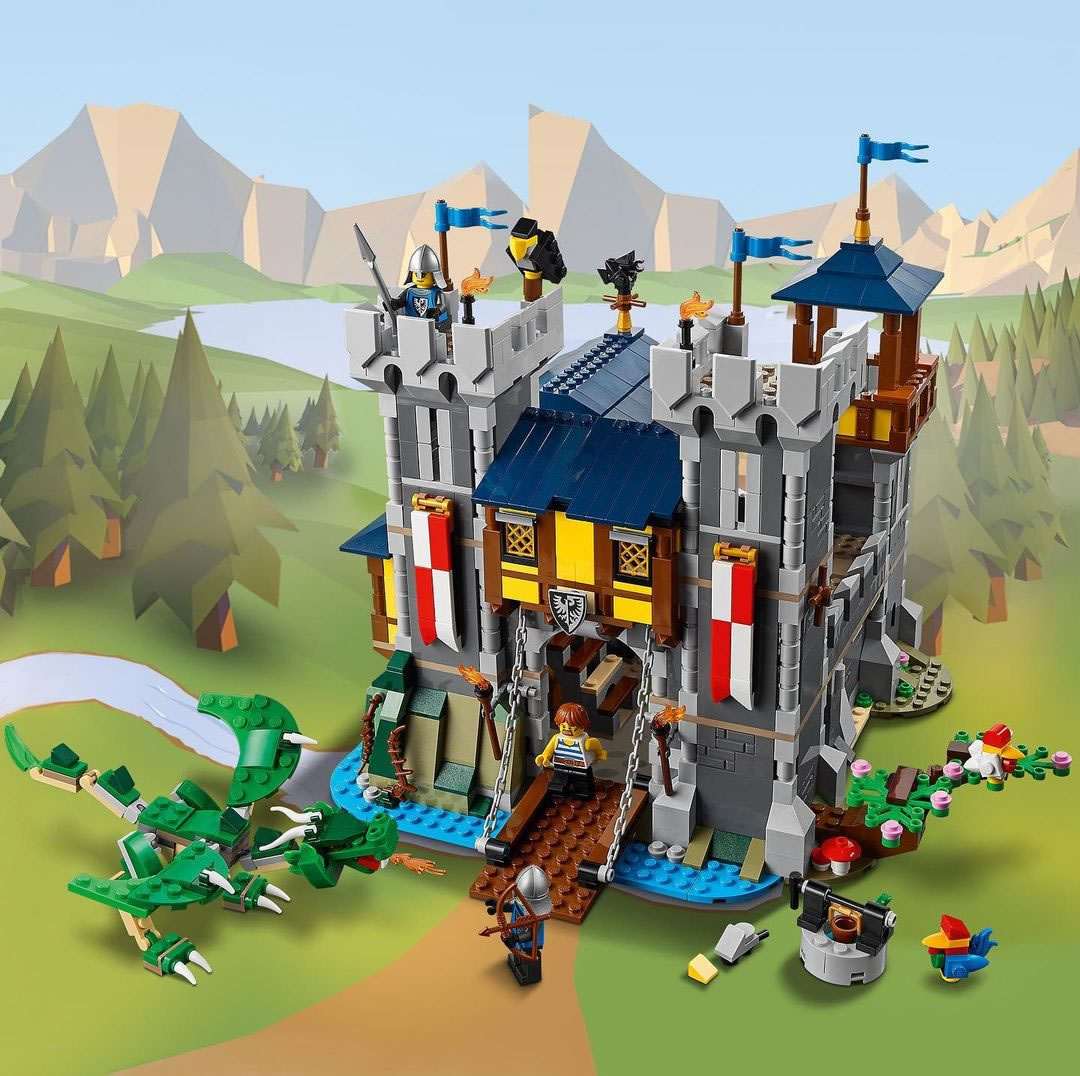LEGO® Creator 3-in-1 review: 31120 Medieval Castle