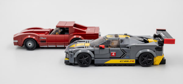 LEGO Speed ​​Champions 76903 Chevrolet Corvette C8.R kappakstursbíll og 1968 Chevrolet Corvette