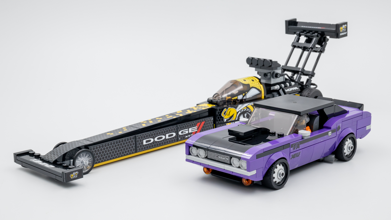 LEGO Speed Champions Mopar Dodge//SRT Top Fuel Dragster and 1970 Dodge  Challenger T/A 76904 Building Toy; New 2021 (627 Pieces)