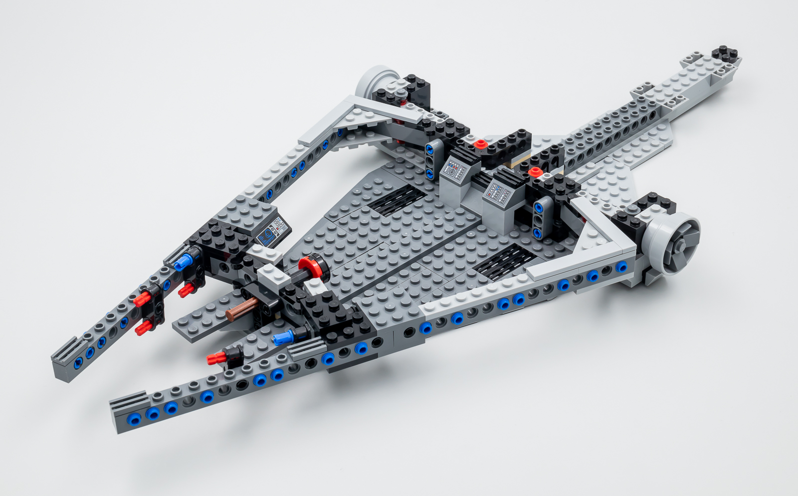 ▻ Très vite testé : LEGO Star Wars 75315 Imperial Light Cruiser