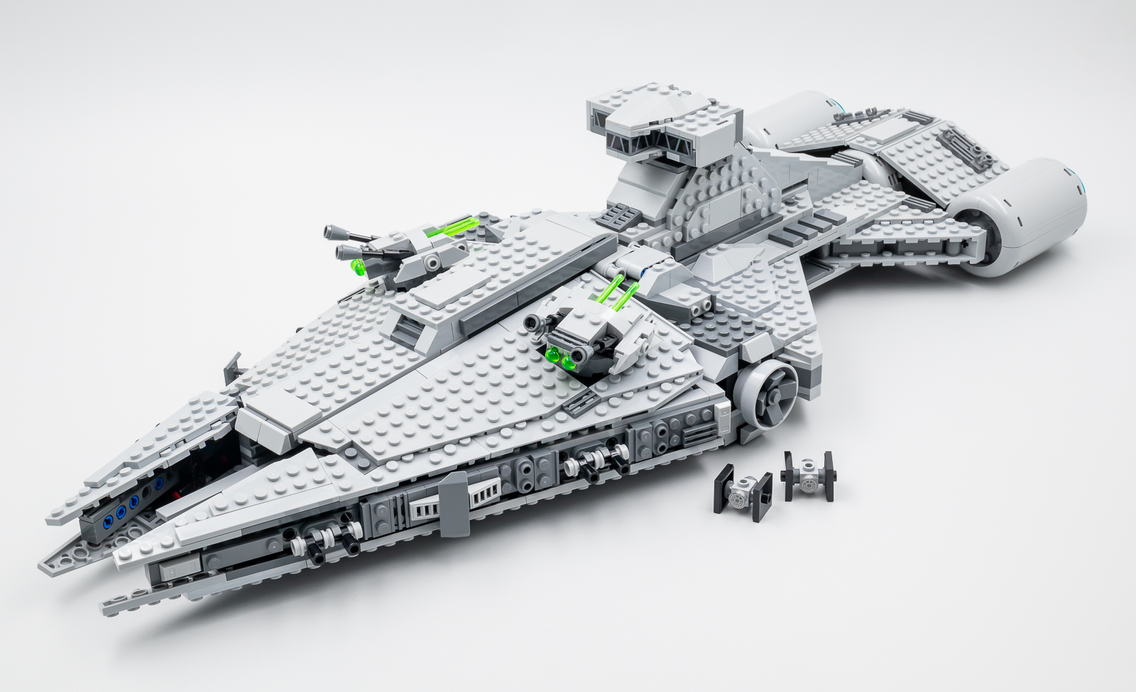 ▻ Review: LEGO Star Wars 75315 Imperial Light Cruiser - HOTH BRICKS