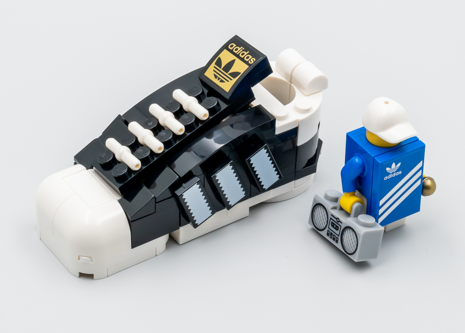 Adidas X Lego : les baskets Superstar comme vous ne les avez jamais vues !  –