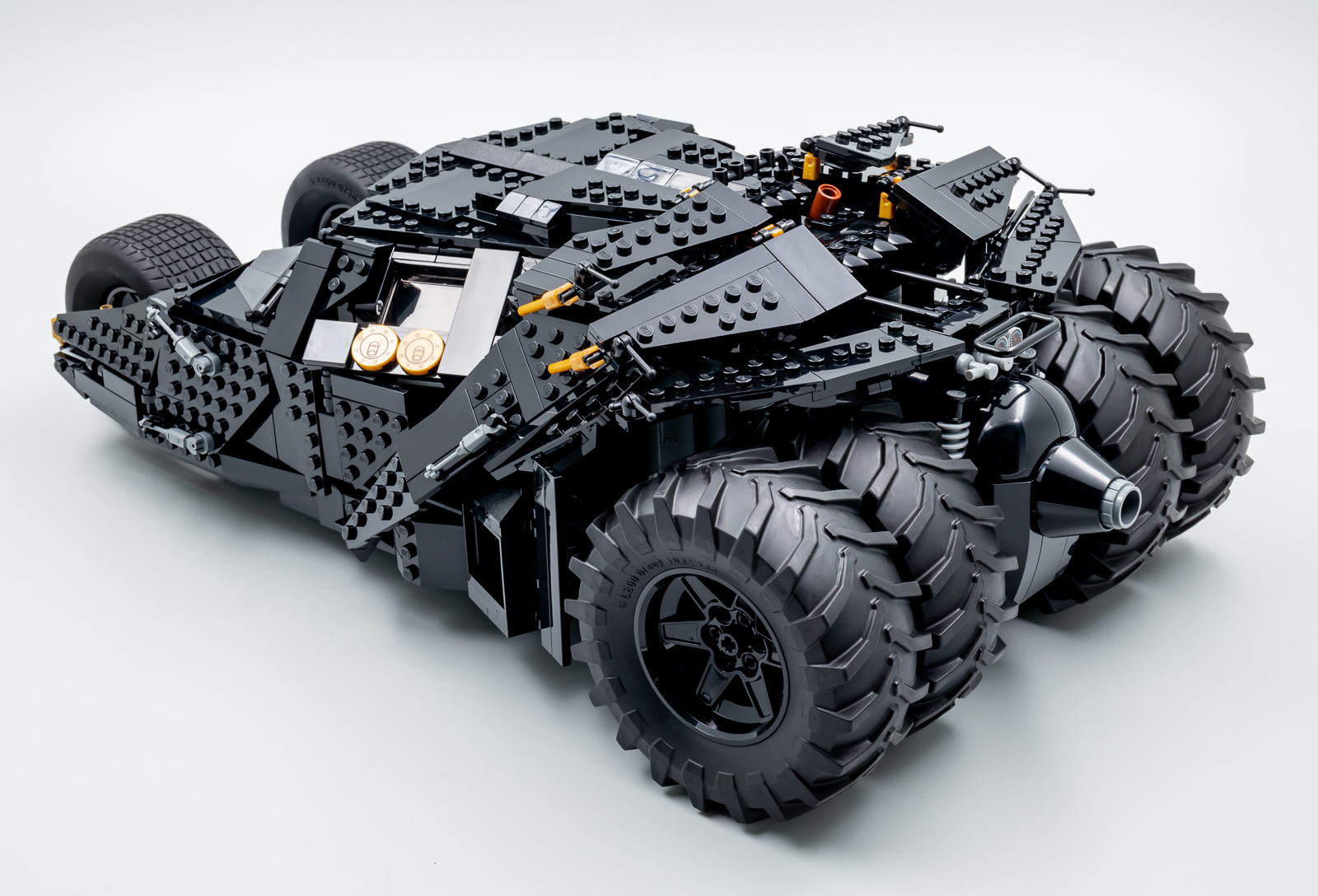 LEGO DC Batman 76240 - La Batmobile Tumbler, Maquette Voiture, Set Pour  Adultes pas cher 
