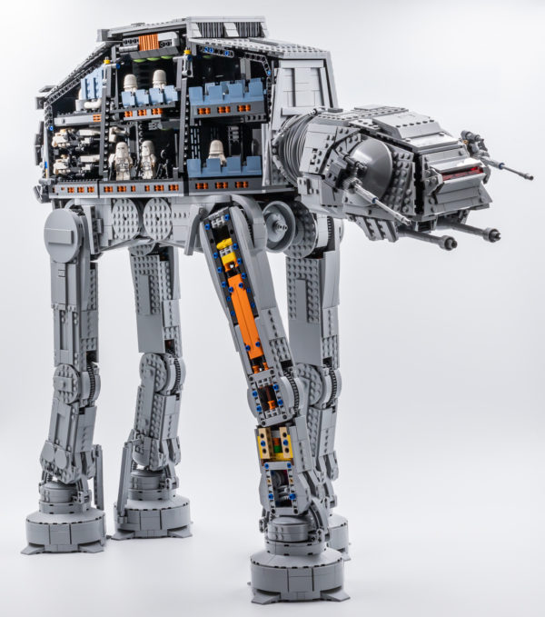 Jordbær regnskyl Vænne sig til ▻ Review : LEGO Star Wars Ultimate Collector Series 75313 AT-AT - HOTH  BRICKS