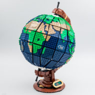 21332 lego ideas the globe 2022 16