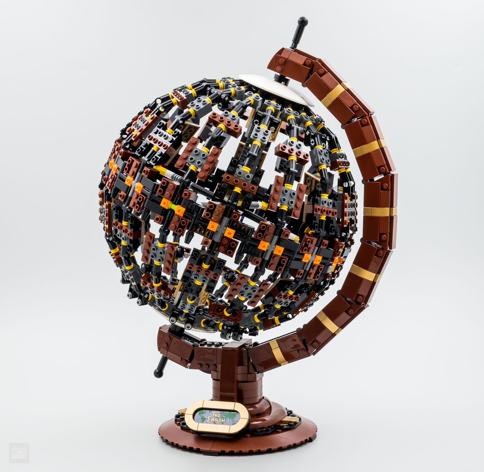 LEGO 21332 The Globe detailed building review + motorized spin