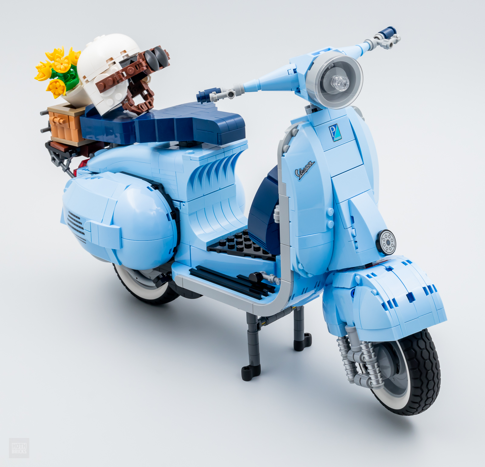 ▻ Review : LEGO 10298 Vespa 125 - HOTH BRICKS