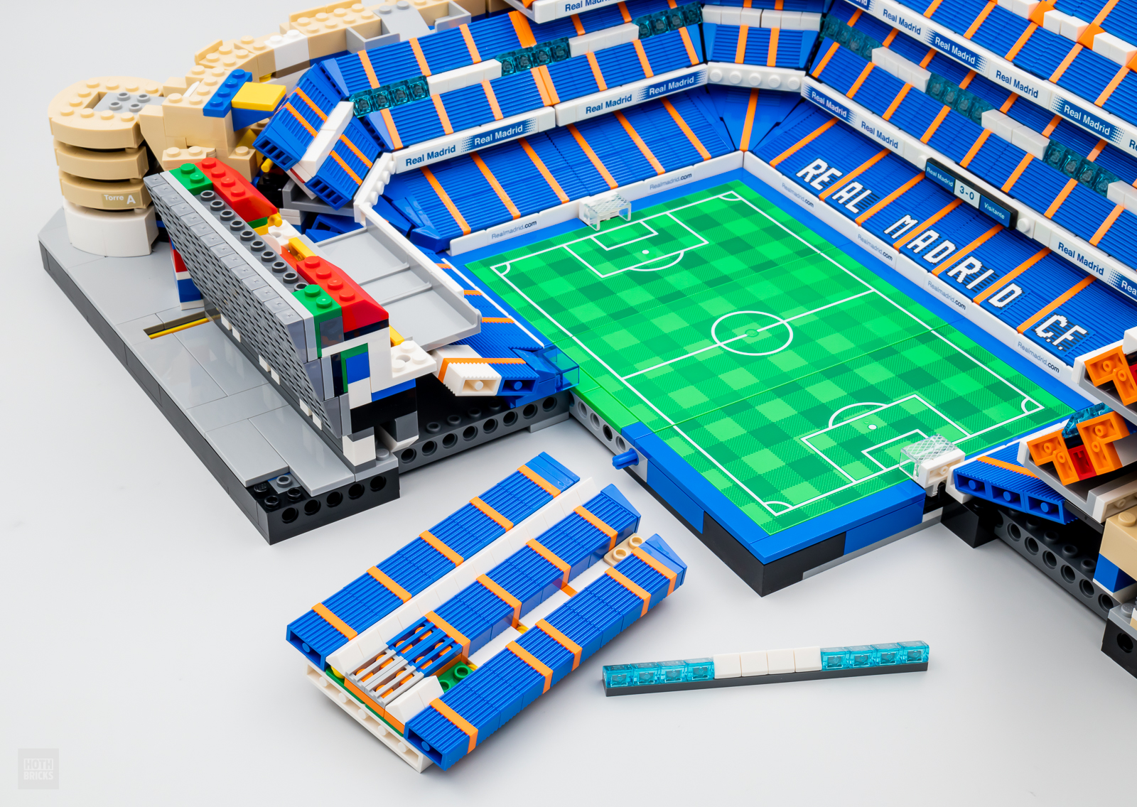▻ Review : LEGO 10299 Real Madrid Santiago Bernabéu Stadium - HOTH BRICKS