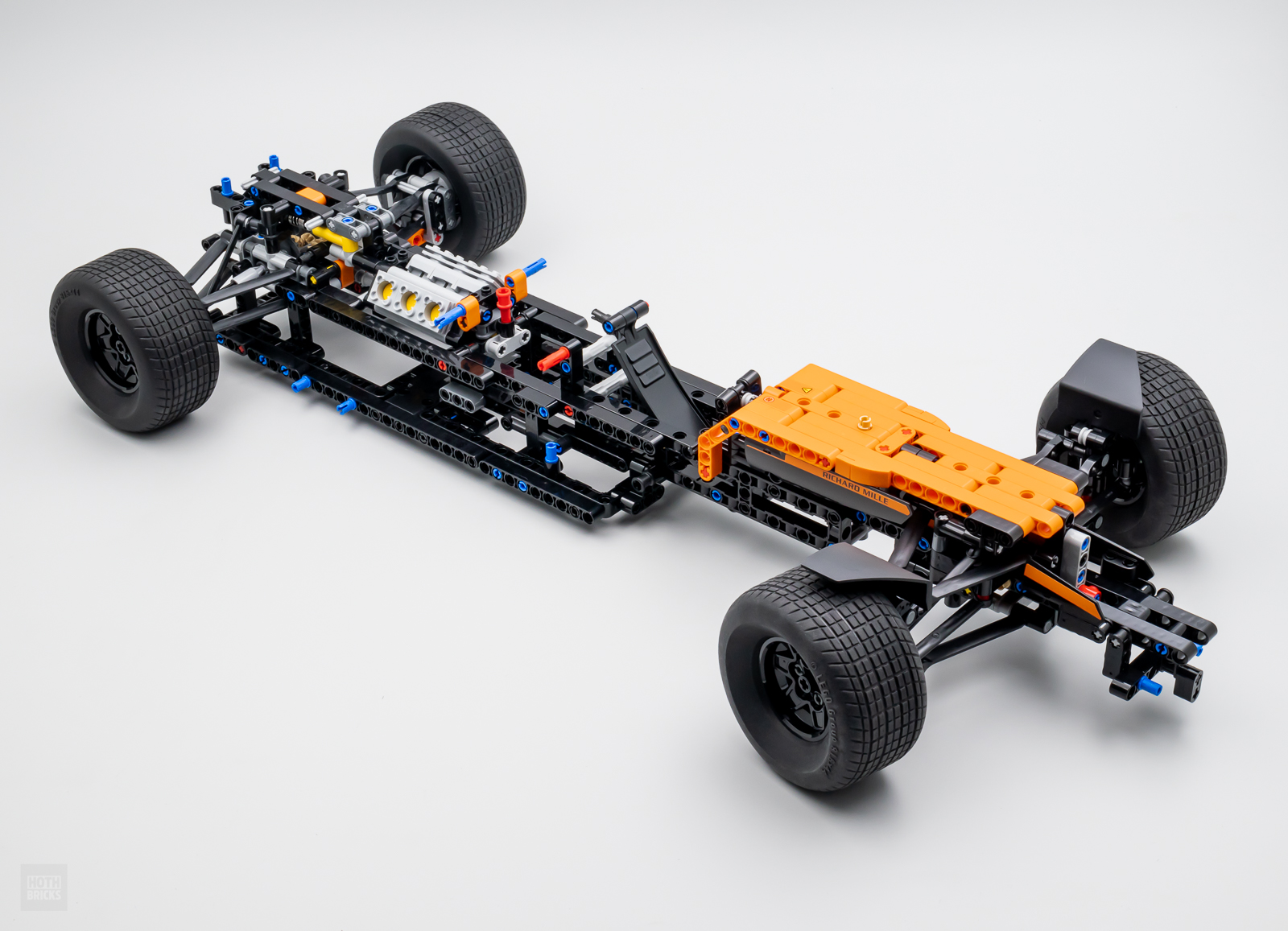 ▻ Vite testé : LEGO Technic 42141 Mc Laren Formula 1 Race Car - HOTH BRICKS