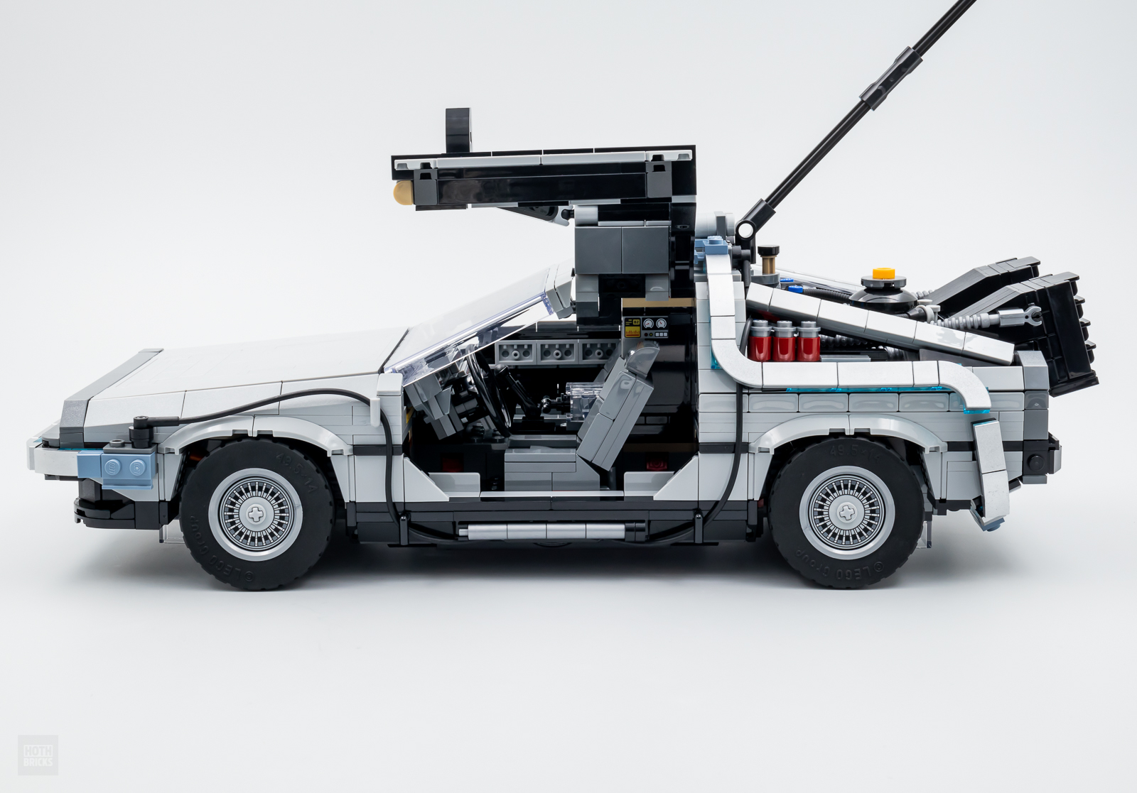 LEGO Icons Back to the Future DeLorean Time Machine 10300 by LEGO Systems  Inc.