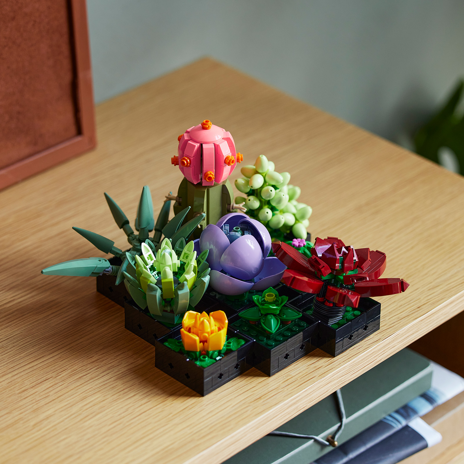 New LEGO Botanical Collection: 10309 Succulents and 10311 Orchid - HOTH ...