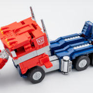 10302 lego transformers optimus prime 14