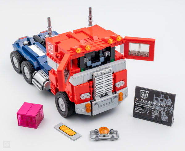 10302 lego transformers optimus prime 16
