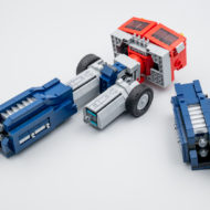 10302 lego transformers optimus prime 8