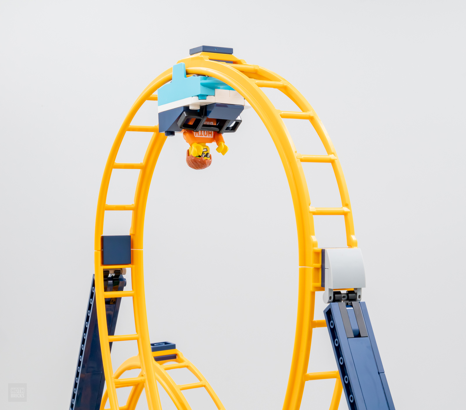 Tástáil tapa: Bailiúchán Fairground LEGO 10303 Lúb Coaster