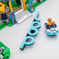 10303 lego icons loop coaster 2022 9