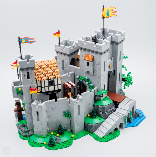10305 lego icons lion knight castle 10