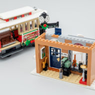 10308 लेगो आइकन्स विंटर विलेज हॉलिडे मेन स्ट्रीट 4 1