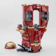 76210 lego marvel ironman hulkbuster 3 1