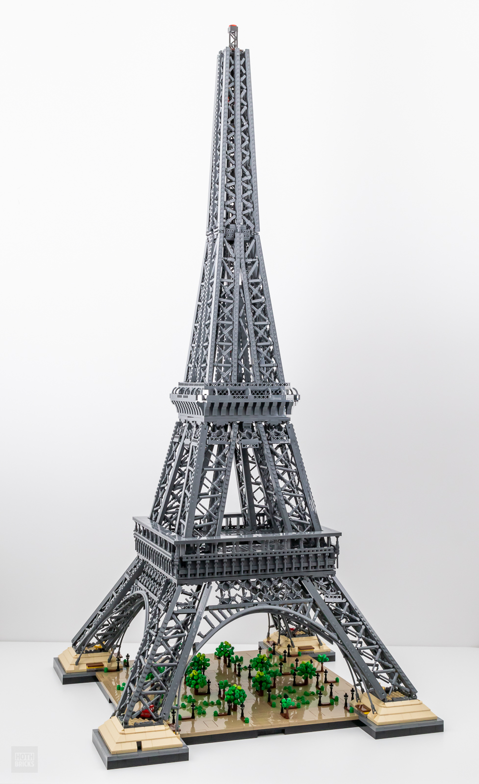 ▻ Vite testé : LEGO ICONS 10307 Eiffel Tower - HOTH BRICKS