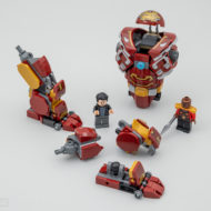 76247 lego marvel hulkbuster battle wakanda 3