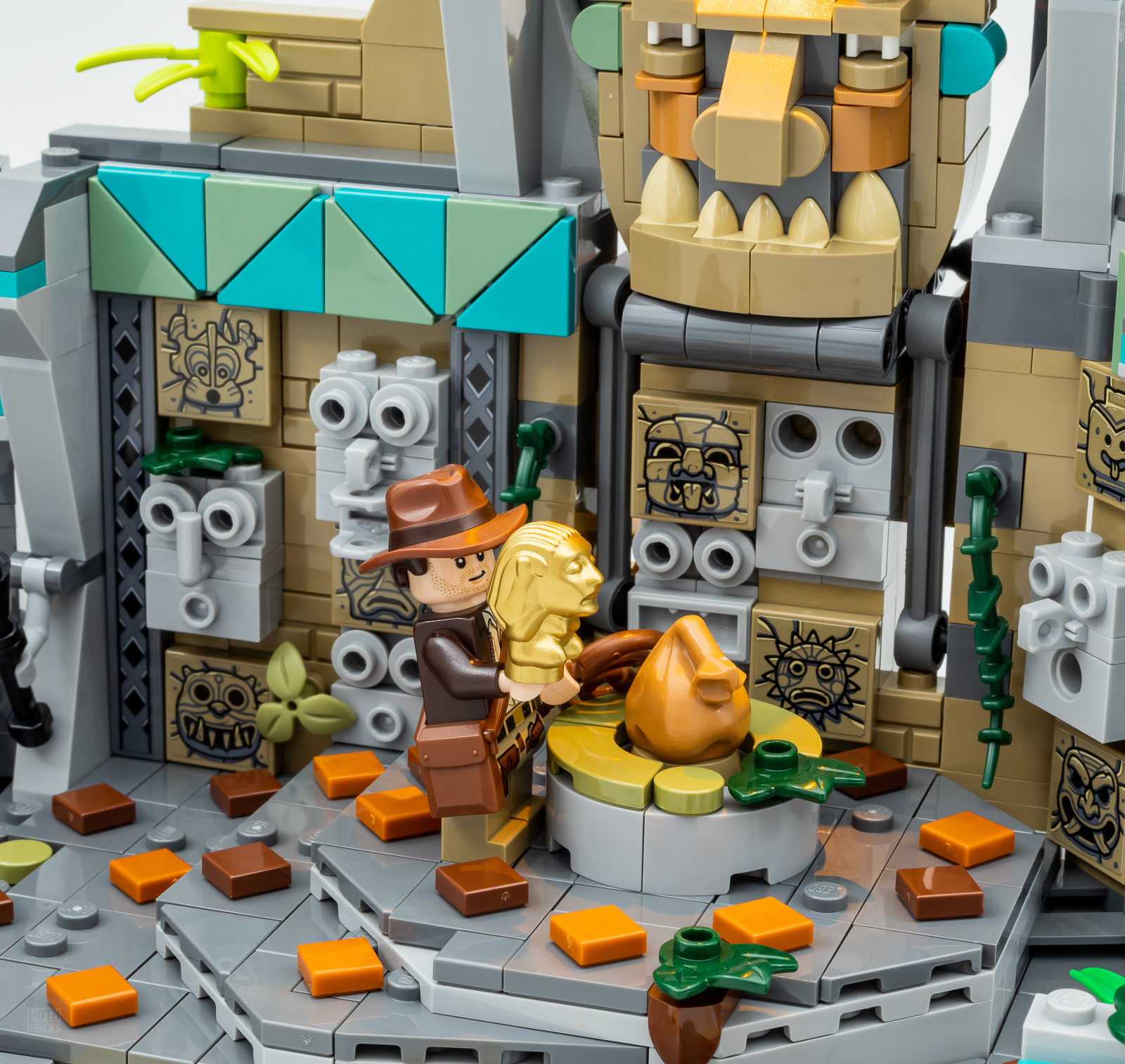Review : LEGO Indiana Jones 77015 Tempel des goldenen Idols