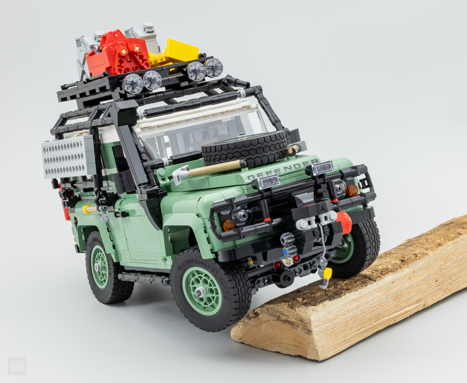 სწრაფად გამოცდილი: LEGO ICONS 10317 Classic Land Rover Defender 90