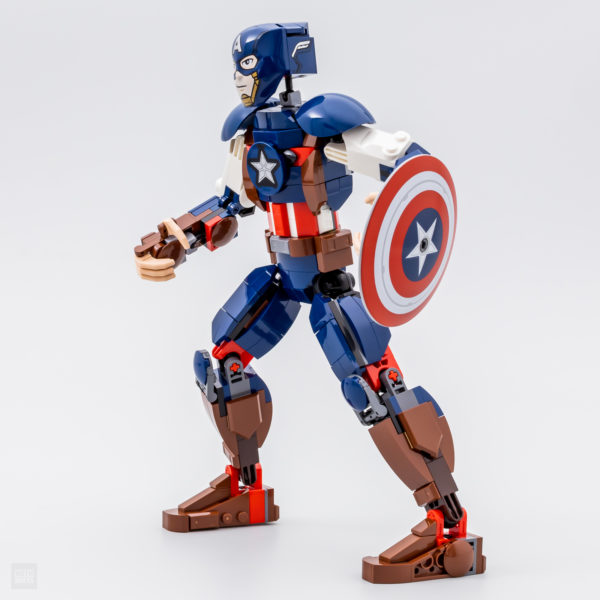 Лего Марвел 76258, конструкција на капетан Америка фигура 5