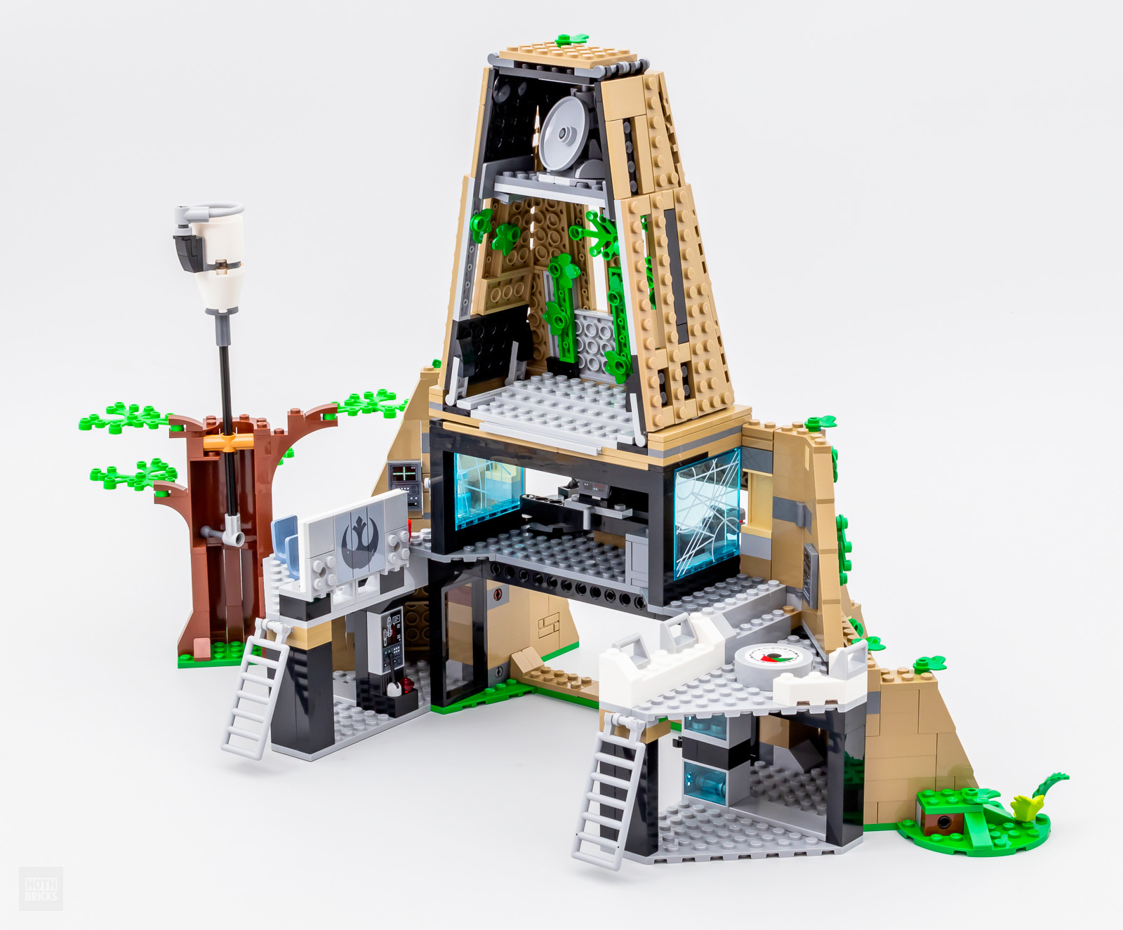 ▻ Review: Lego Star Wars 75365 Yavin 4 Rebel Base - Hoth Bricks