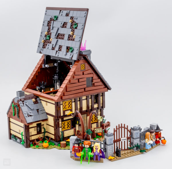 Lego Ideas 21341 Hocus Pocus Sanderson Cottage delle Sorelle 12 1